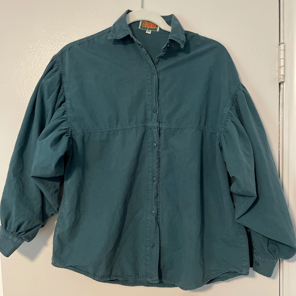 Women’s vintage green Tianello balloon sleeve button down shirt